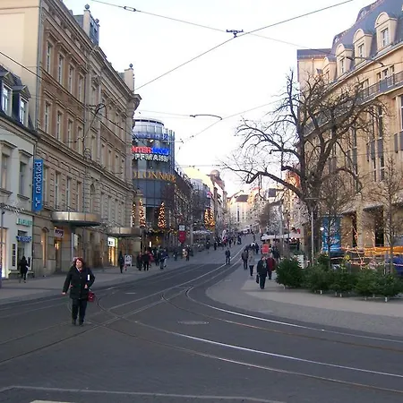 Haus Am Schlossberg Апартаменты *